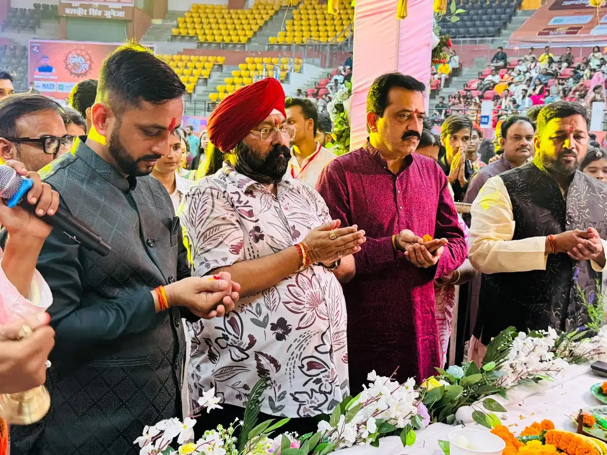 Gurucharan Singh Hora Opens Rangilo Raas 2025