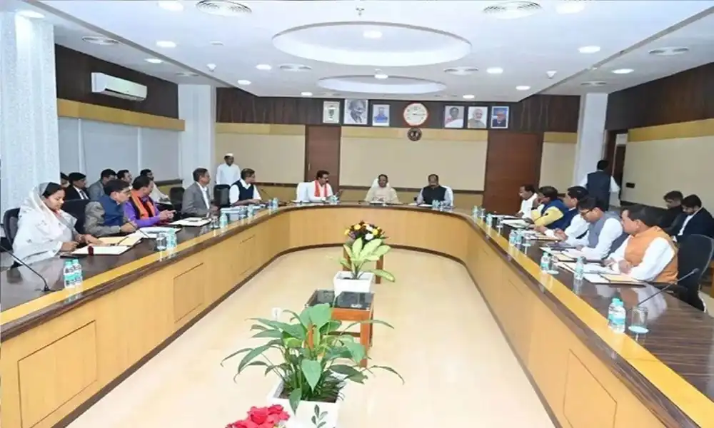 Chhattisgarh Govt: Loan Relief Navratri Cabinet Gift