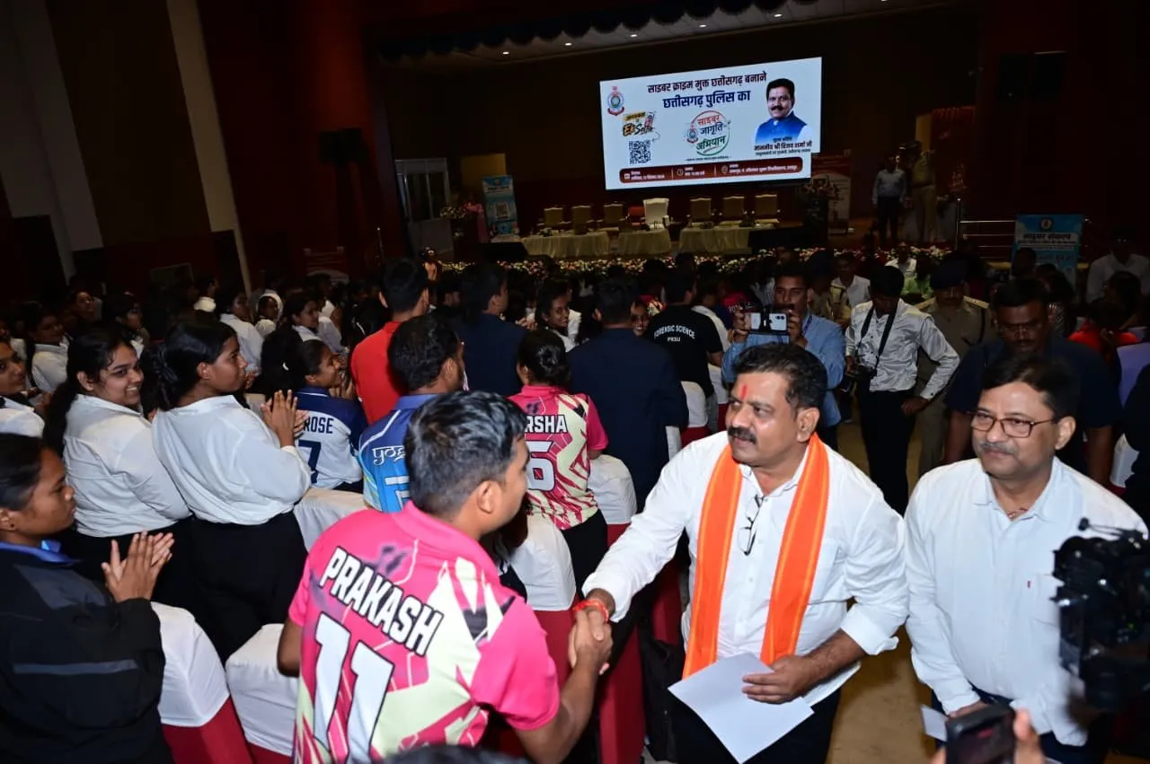 छत्तीसगढ़ में साइबर अपराधों के खिलाफ उपमुख्यमंत्री विजय शर्मा ने किया साइबर संकल्प का शुभारंभ