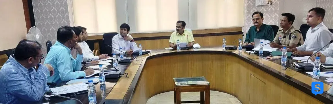 विभिन्न ब्लैक स्पॉट में आवश्यक सुधार हेतु सचिव परिवहन की अध्यक्षता में हुई बैठक